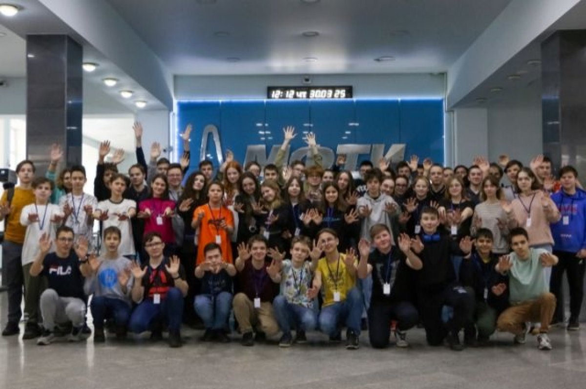    Уральские школьники приняли участие в программе «Наука в регионы × Эмпатия»