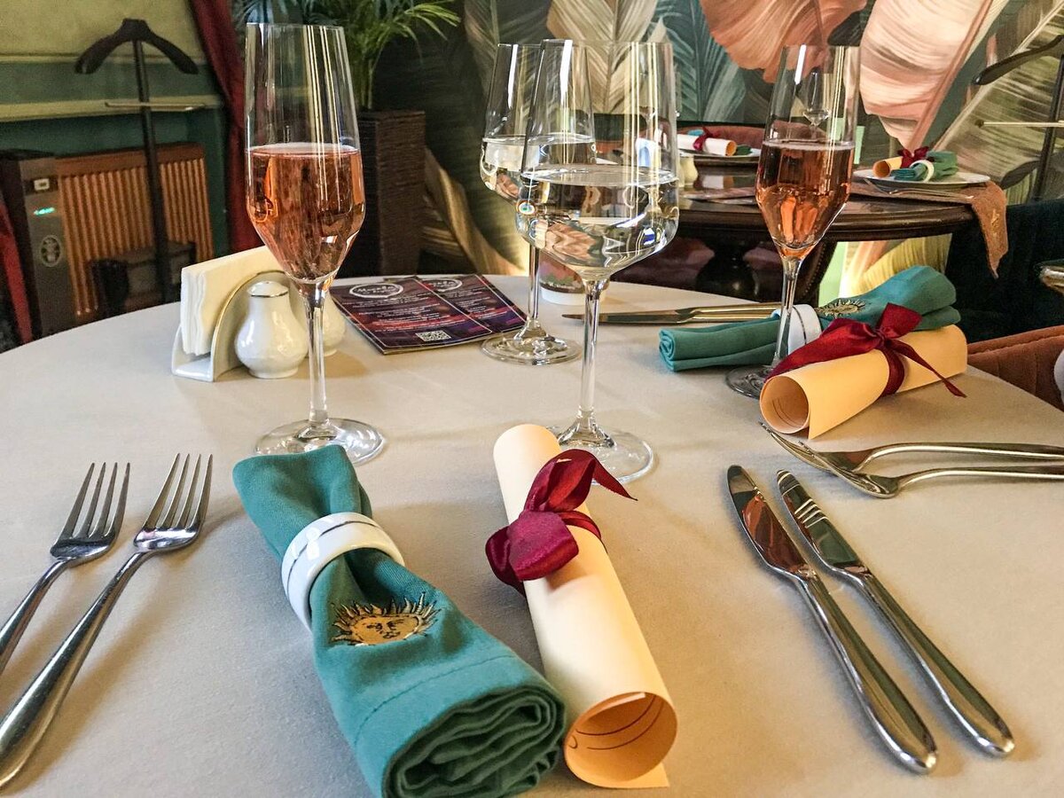 Арт-ужин - это интересная лекция на выбранную тему и приятный ужин в теплой компании