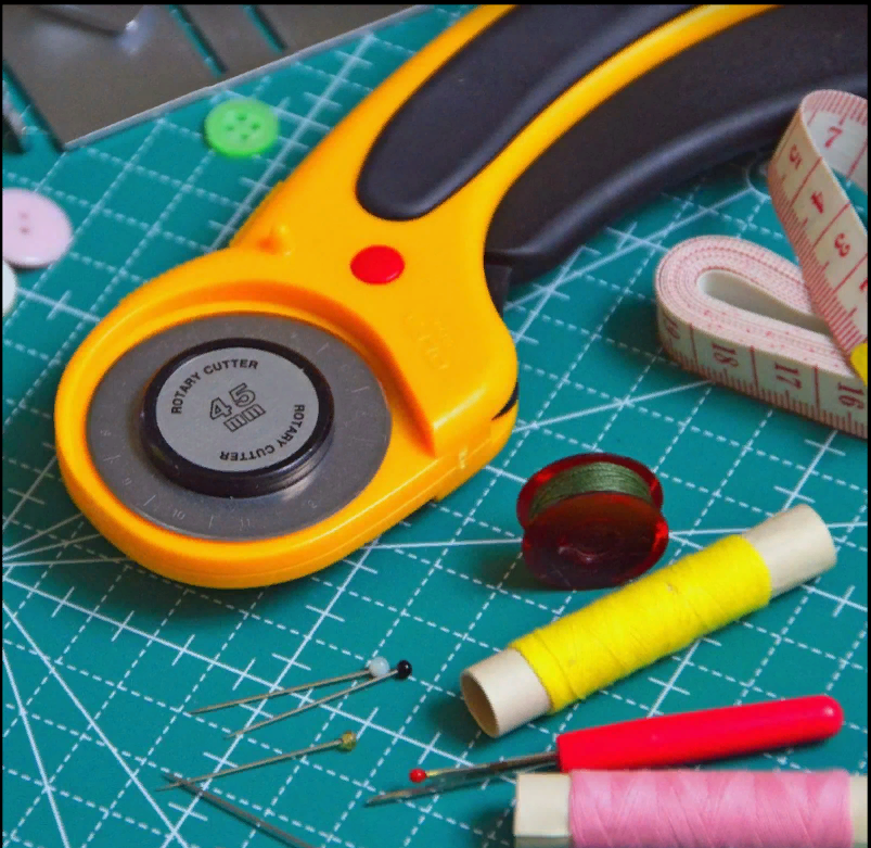 рукоделие не только позволяет творить, но и снимает стресс.