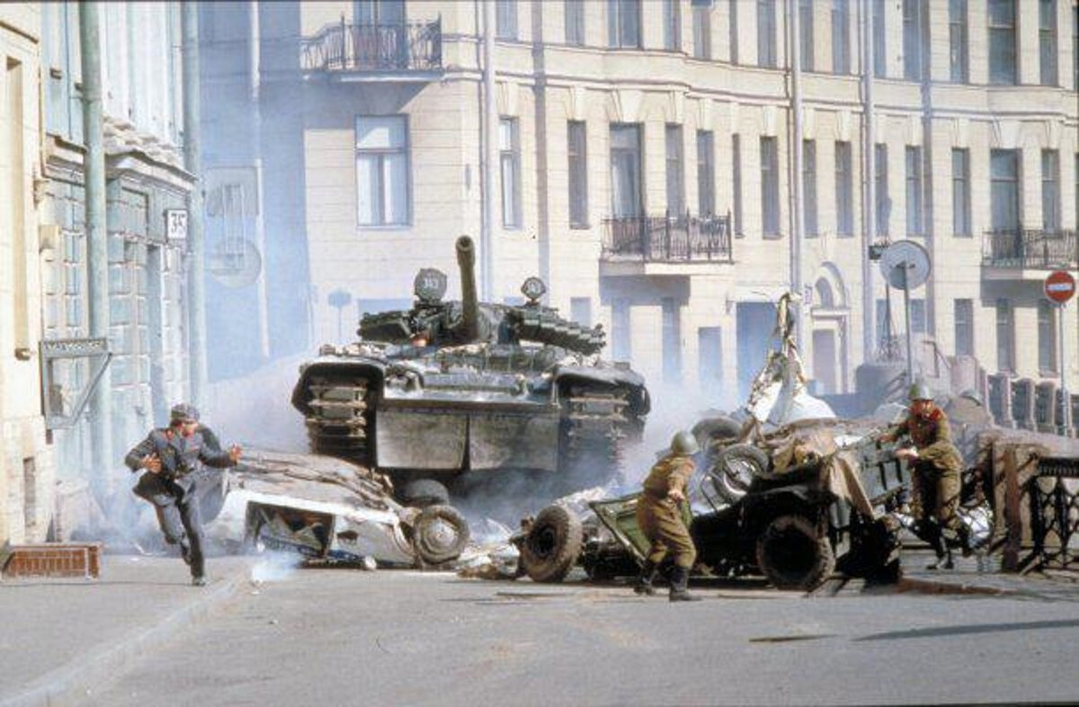 Кадр фильма о Бонде из открытых источников
