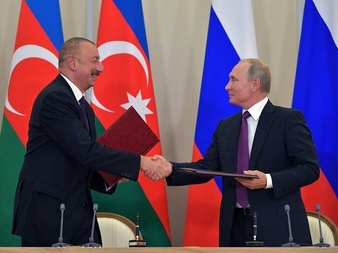 Ильхам Алиев и Владимир Путин. Фото из открытых источников сети Интернета