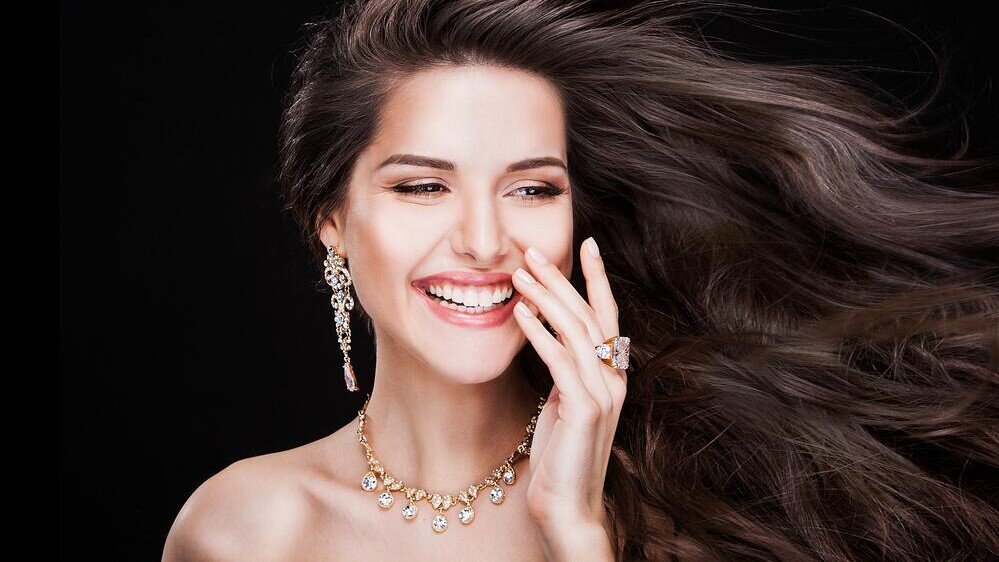 Драгоценный гороскоп на апрель 2023 года. Камень покровитель для знака Овен – алмаз (бриллиант). Видео о камне в подборке канала «Самоцветы». Фото в свободном доступе.