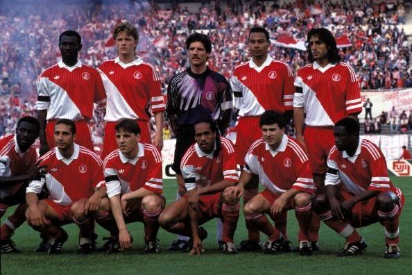 Монако перед финальным матчем Кубка Кубков-92, против бременского Вердера