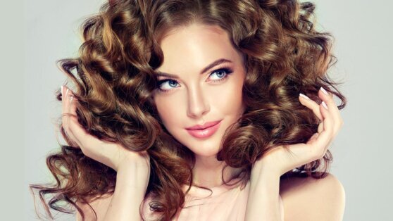    Как сделать объемную укладку: простой способ, который займет не больше 10 минут Ксения Пудовкина