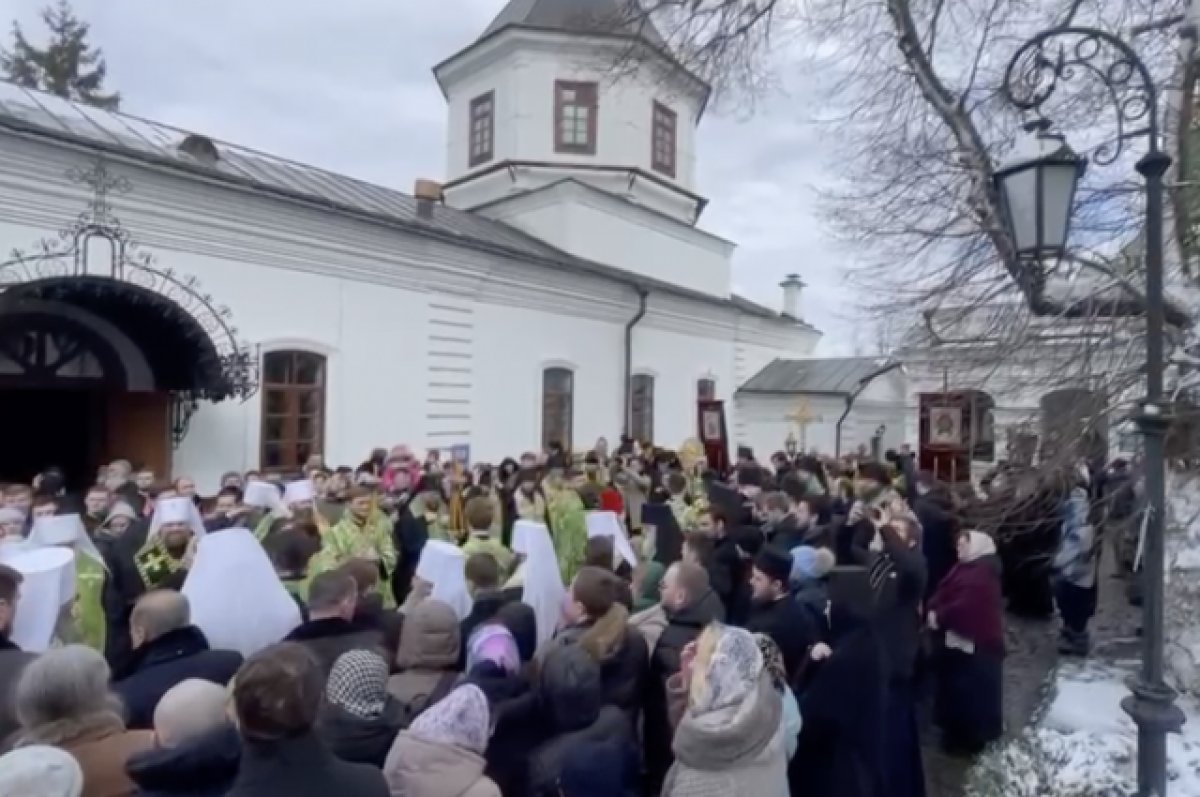    Анна Кузнецова высказалась о народном сходе в защиту Киево-Печерской лавры