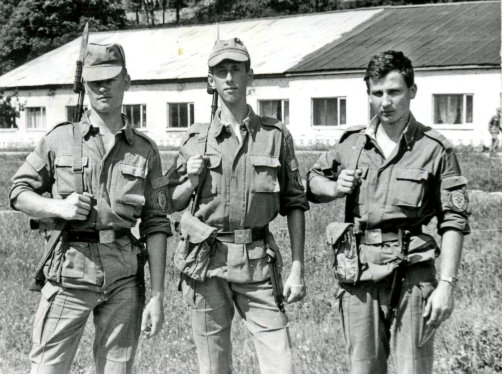 1-й курс военного училища. Евгений Брайко в центре.