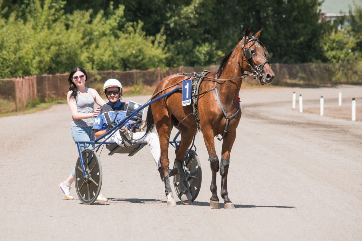 Сергей Матвеев и Гертруда Вет (Тзи Тэкс Коллектор - Гавана Лок), фр. р., 2019 г. р., р. в ООО «Ветзооцентр». Фото: М. Кондрашов