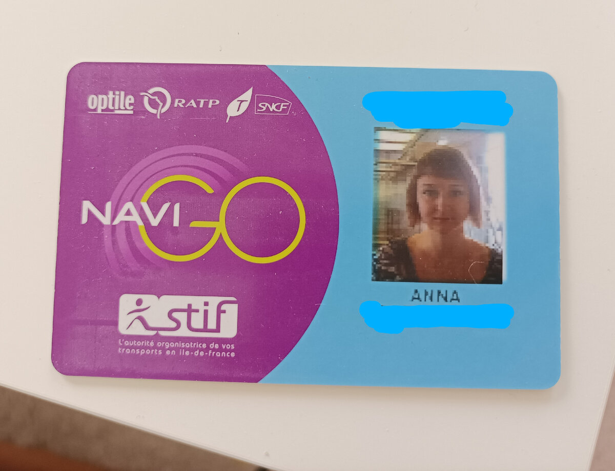  Моя карта Навиго старого образца. Я её заказала в 2013 году, когда училась на программе обмена. Как ни странно, её срок действия - 10 лет, как раз до сентября 2023. Я сразу её активировала, как только приехала. 