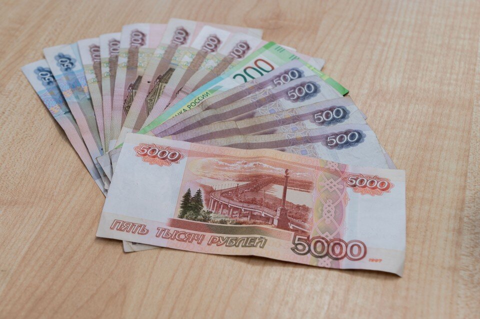     Смольный планирует потратить более 30 млн рублей на обучение чиновников  ПЫХАЛОВА Юлия (архив)