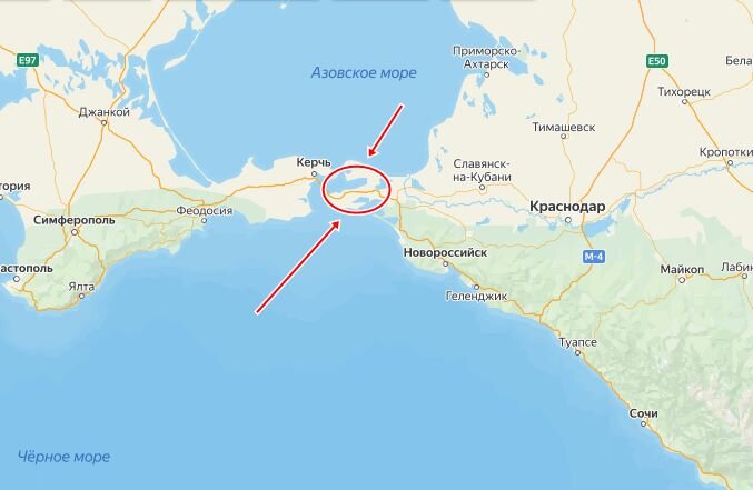 Таманский полуостров, между двух морей