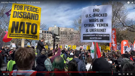 Изображение: Цитата из видео "Anti-War Protest - Washington D.C. 3/18/2023" пользователя "Mercado Media". youtube.com