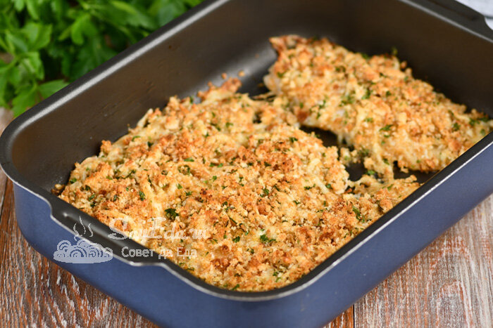 Треска, запеченная с кабачками под сырной корочкой