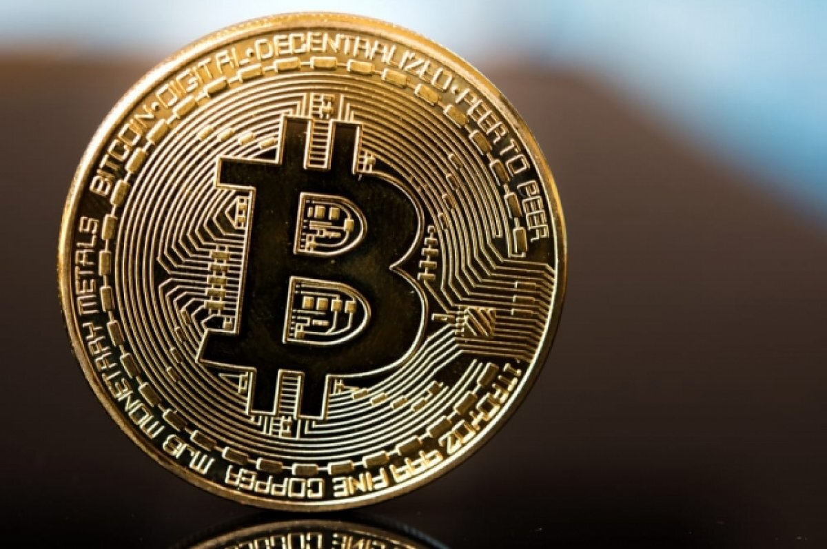    Курс биткоина превысил 28 тысяч долларов впервые с июня 2022 года