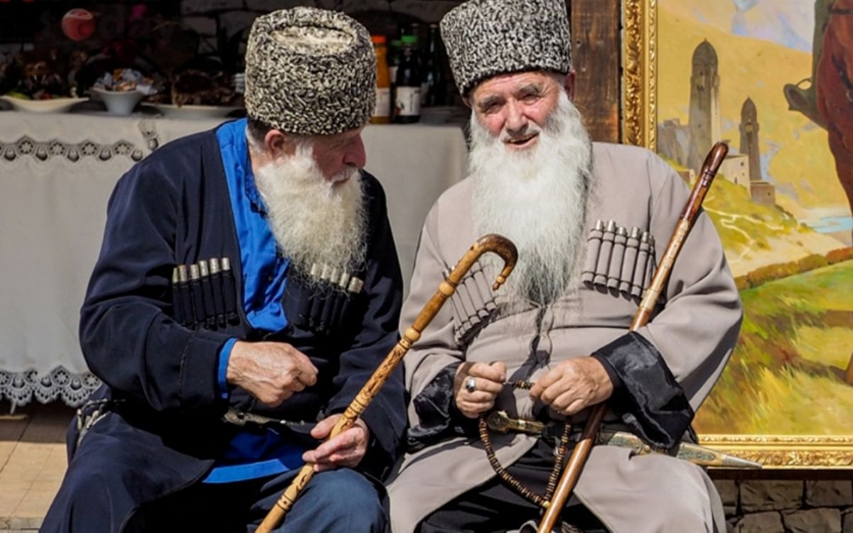 Почитание. Чеченские традиции. Кавказские старейшины. Старейшины Чечни. Почитание старших на Кавказе.