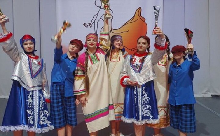 Ансамбль «Родник». Фото cvd-estetika.ru 
