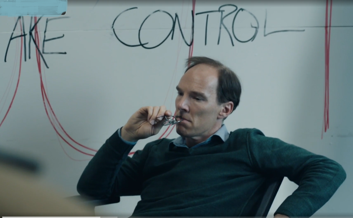 Кадр из фильма. Главный герой обдумывает методы.