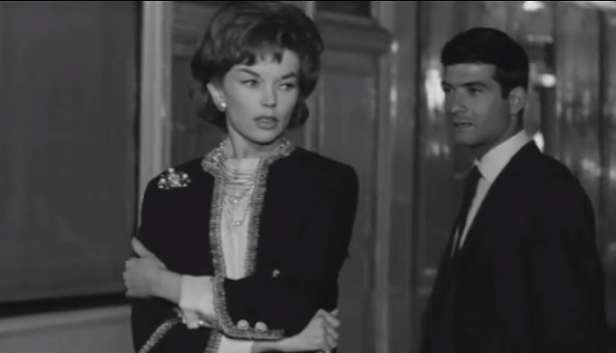 Жан-Клод Бриали и Доун Аддамс в фильме "Воспитание чувств"