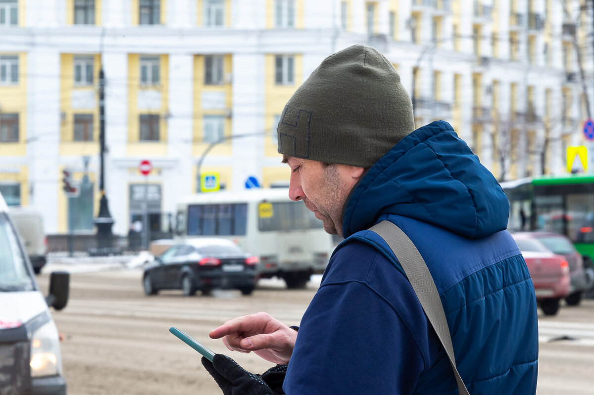 Городские мошенники. Телефонные мошенники. Мошенничество по телефону. Довёл машкнников. Мошенничество фото.