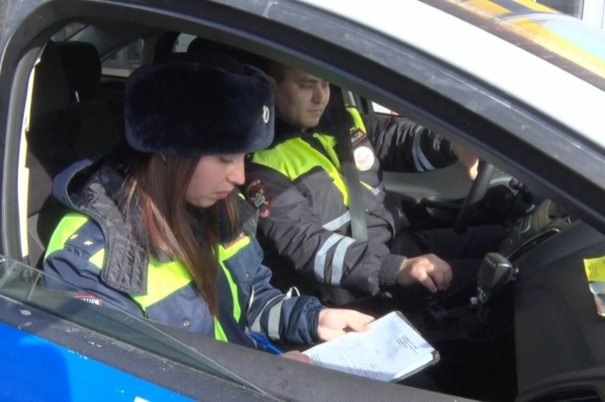    Инспектор ДПС спасла тюменца, потерявшего сознание на улице