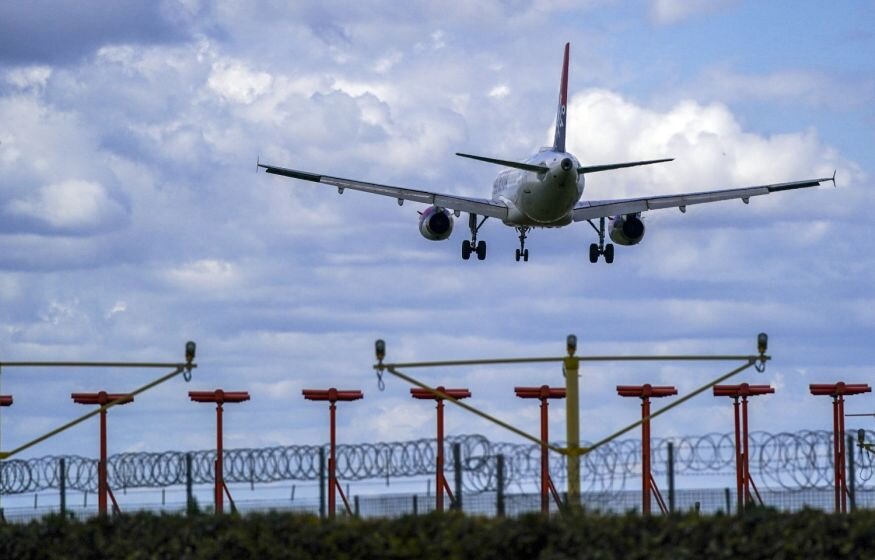    Сын российского губернатора сбежал из-под домашнего ареста