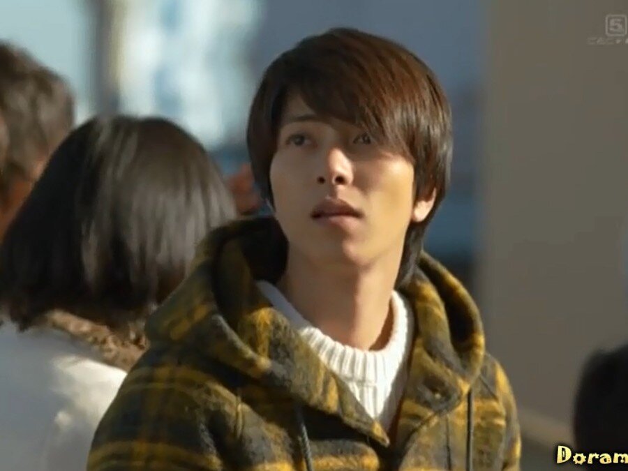 Сиратори Сакуто (актёр: Ямашита Томохиса)