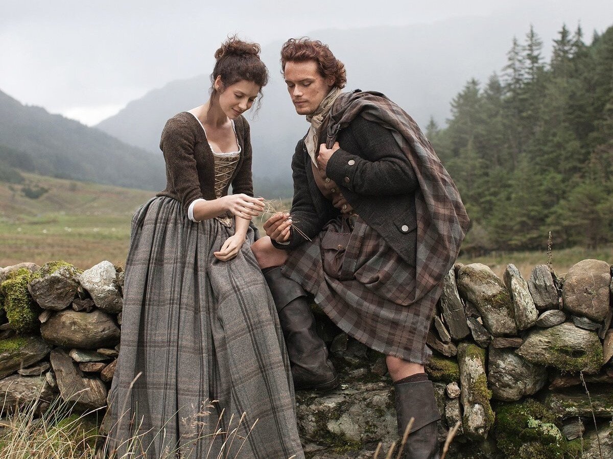 Кадр из сериала «Чужестранка», 2014 год, режиссеры Брайан Келли, Метин Хусейн, Анна Ферстер