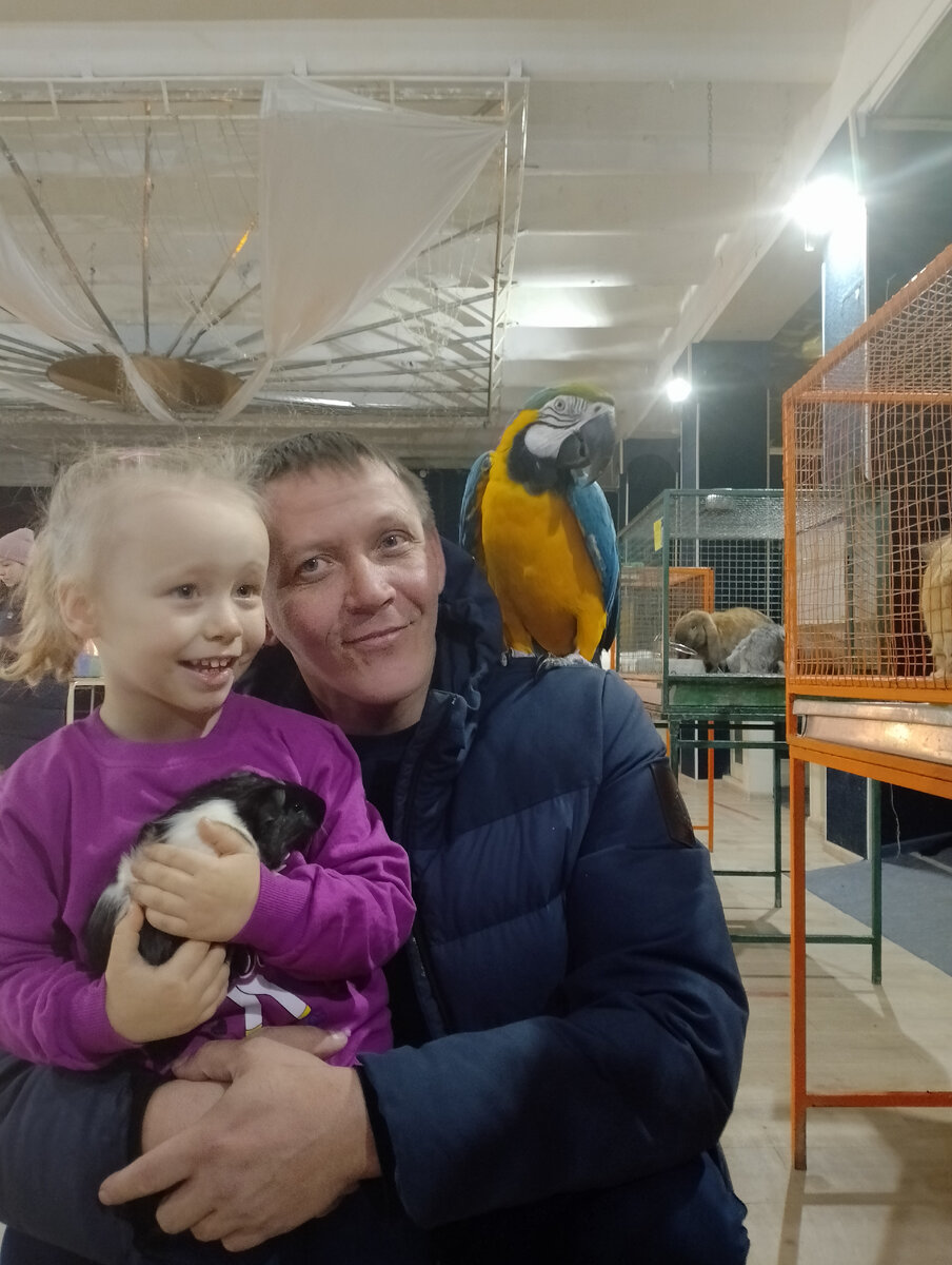 Это мы в трогательном зоопарке😊