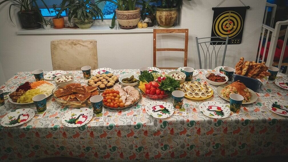     В Казани собираются выделить свыше 1,8 миллиона рублей на организацию питания дня участников в день празднования 9 мая. Соответствующий тендер появился на сайте госзакупок.