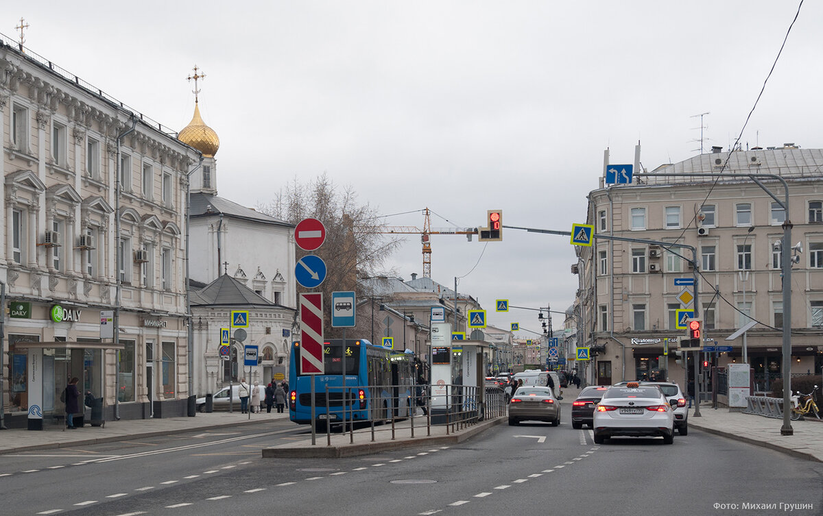 Улица Сретенка. 30 марта 2023 года. Фото автора