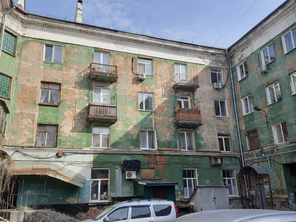 Сходили с внучкой в гости к Коляну из \"Реальных пацанов\". Дом грузчика ...