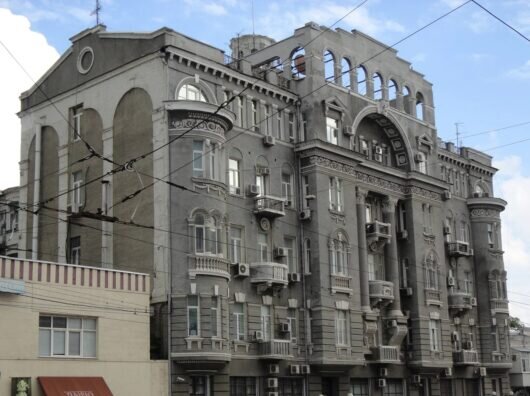    Здание ОВД Ростова, бывший доходной дом Чирикова // фото: Яндекс.Карты