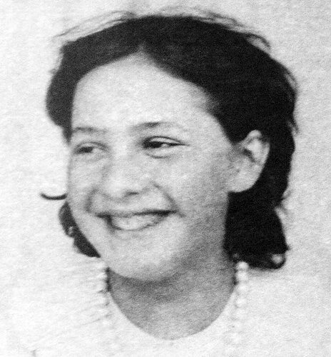    Вера Мамонтова. Фотография 1888 годаWikipedia