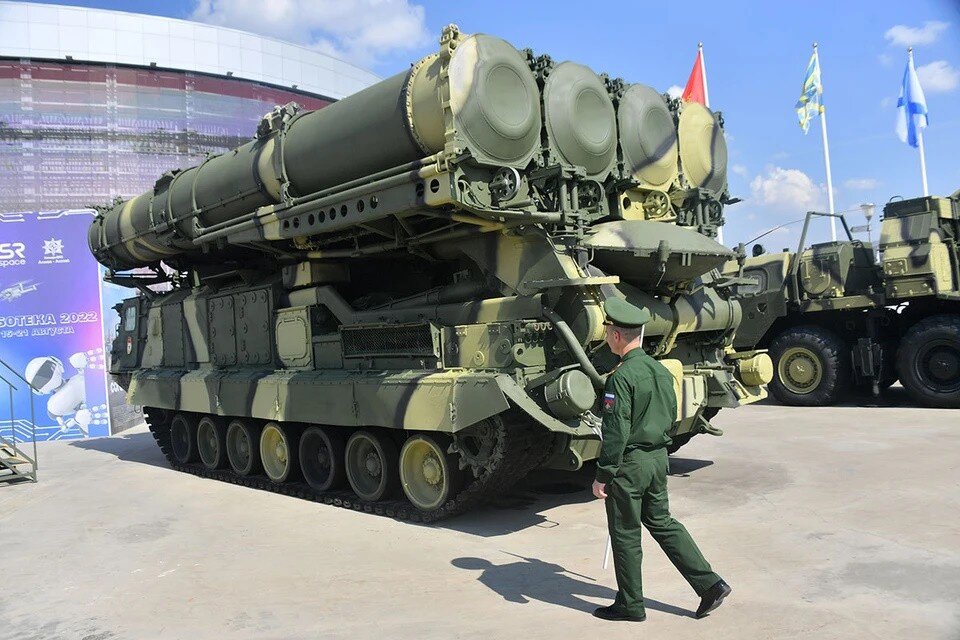     Российские военные сбили над Феодосией выпущенную ВСУ ракету Владимир ВЕЛЕНГУРИН