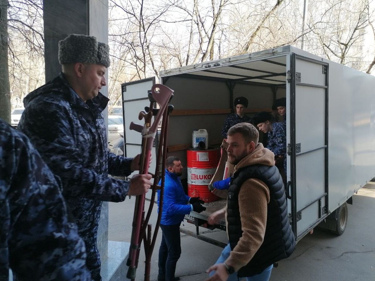 Поддержка росгвардии. ЦПП Москва Росгвардия. Сбор гуманитарной помощи. Росгвардия охрана. Военные сборы.