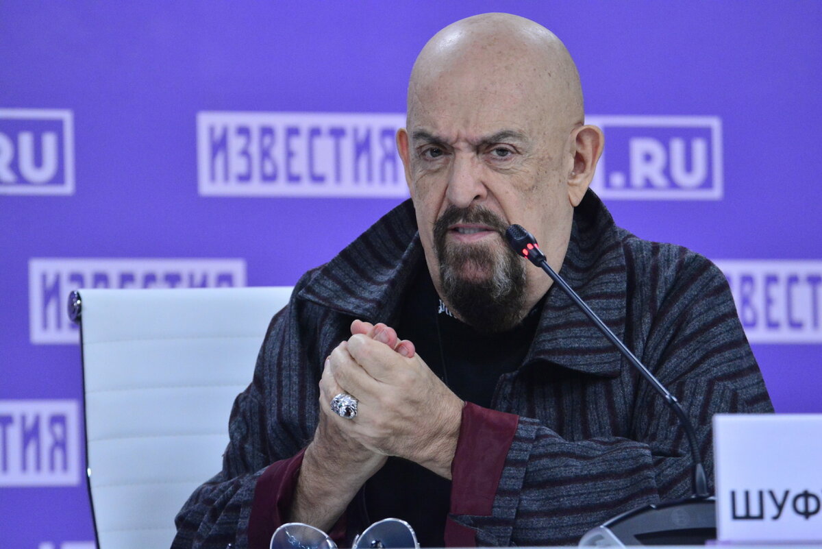 Шуфутинский тремя фразами описал отношение к Шаману | Утро.ру ...