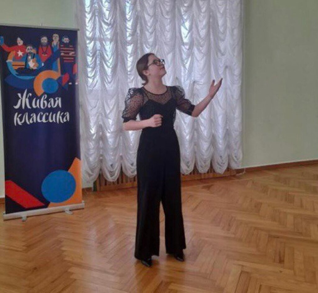 В Тверской области школьница из Калязина стала лучшим чтецом «Живой классики»