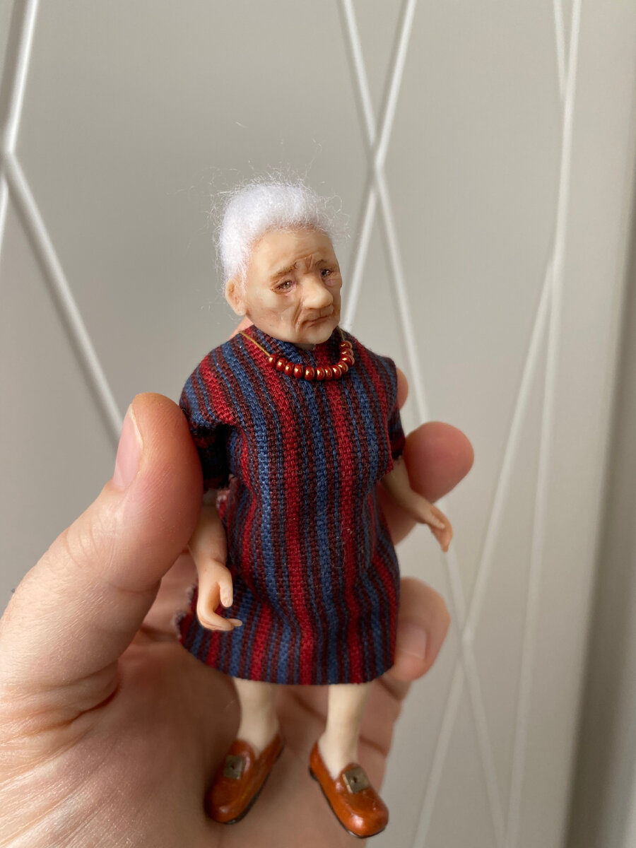 Новая куколка оказалась с характером.