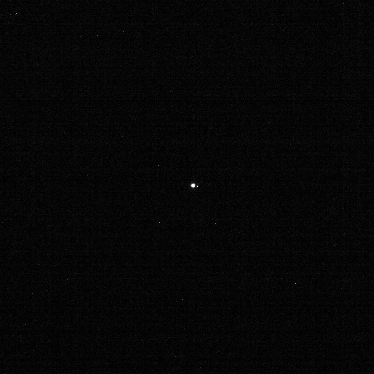 Земля и Луна с расстояния 63,6 млн. км | NASA