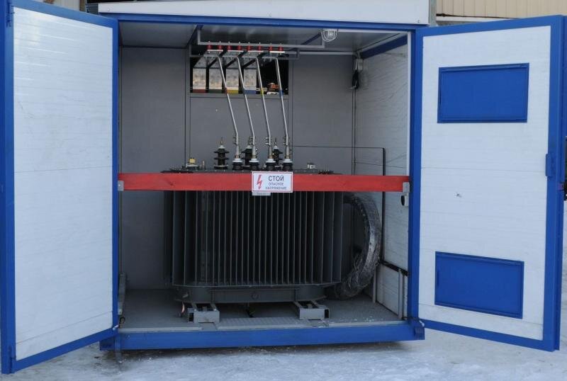Ктп 1600 ква. Шина заземления ктп. Шины трансформаторной подстанции. Трансформаторная будка. Шины трансформаторной подстанции.