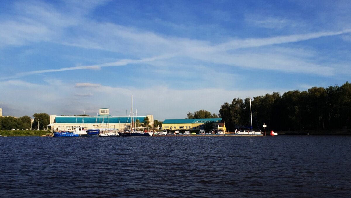     Перевозки организованы по трем направлениям.