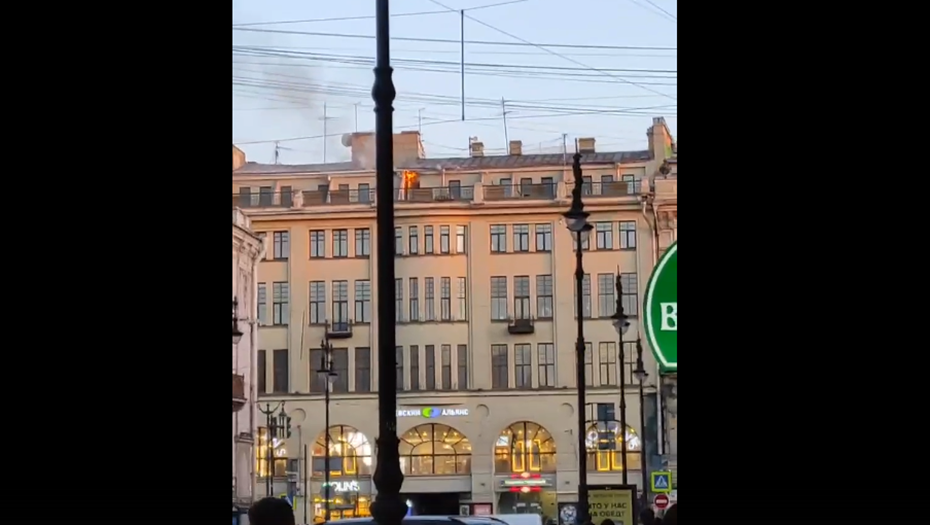 Здания Петербурга. Пожар на Невском. Куда сходить в питере в мае 2024