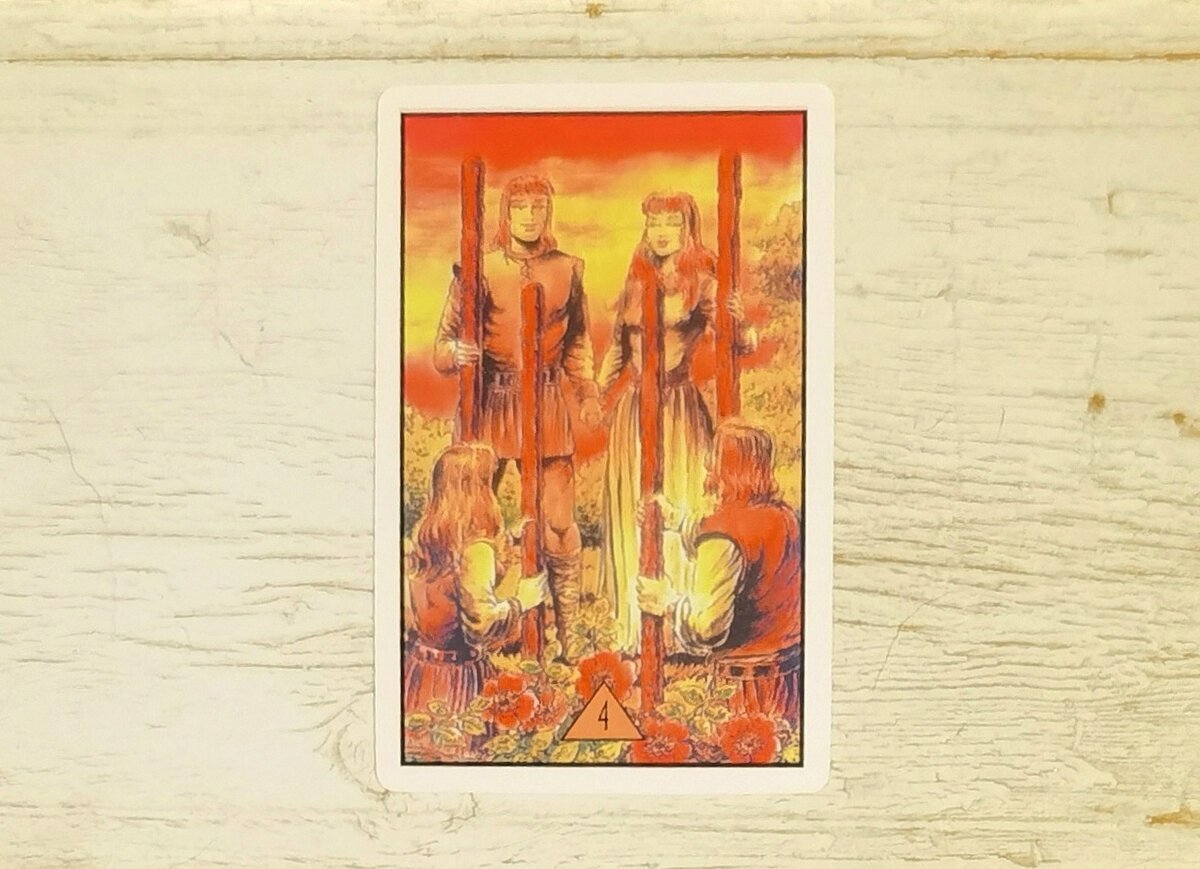 Аркан "4 Жезлов". "Таро Зеркало судьбы".
