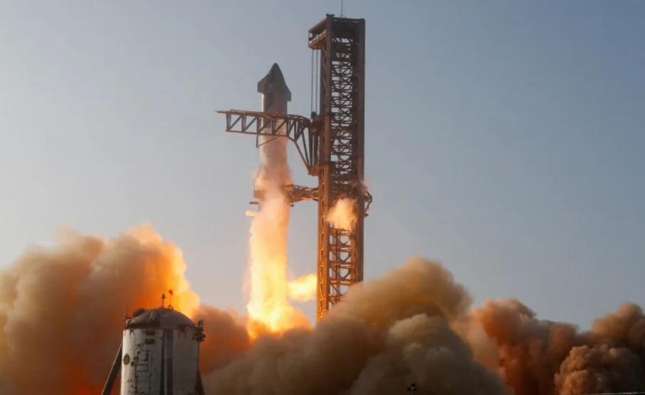    Starship стартует 20 апреля со стартовой площадки SpaceXФото: Joe Skipper/Reuters