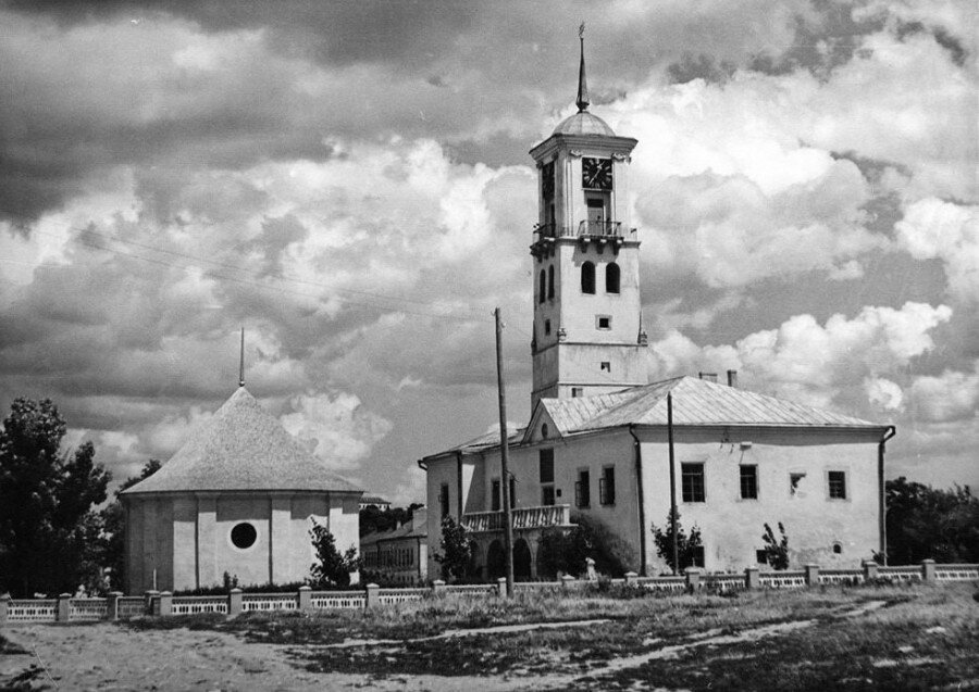 Ратуша в Каменец-Подольском