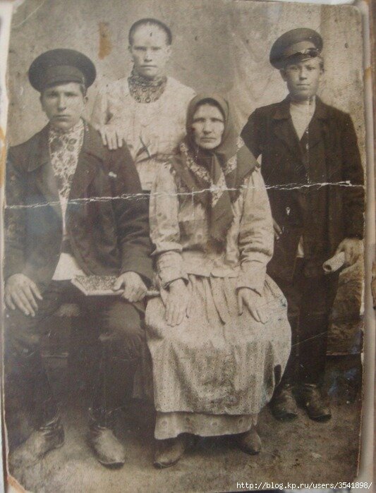 Фотография 1915 года сделанная известным русским фотографом. Фото 1915. Фото 1915 года. Архив фотографий 1915 год. 1915 Год фото людей.