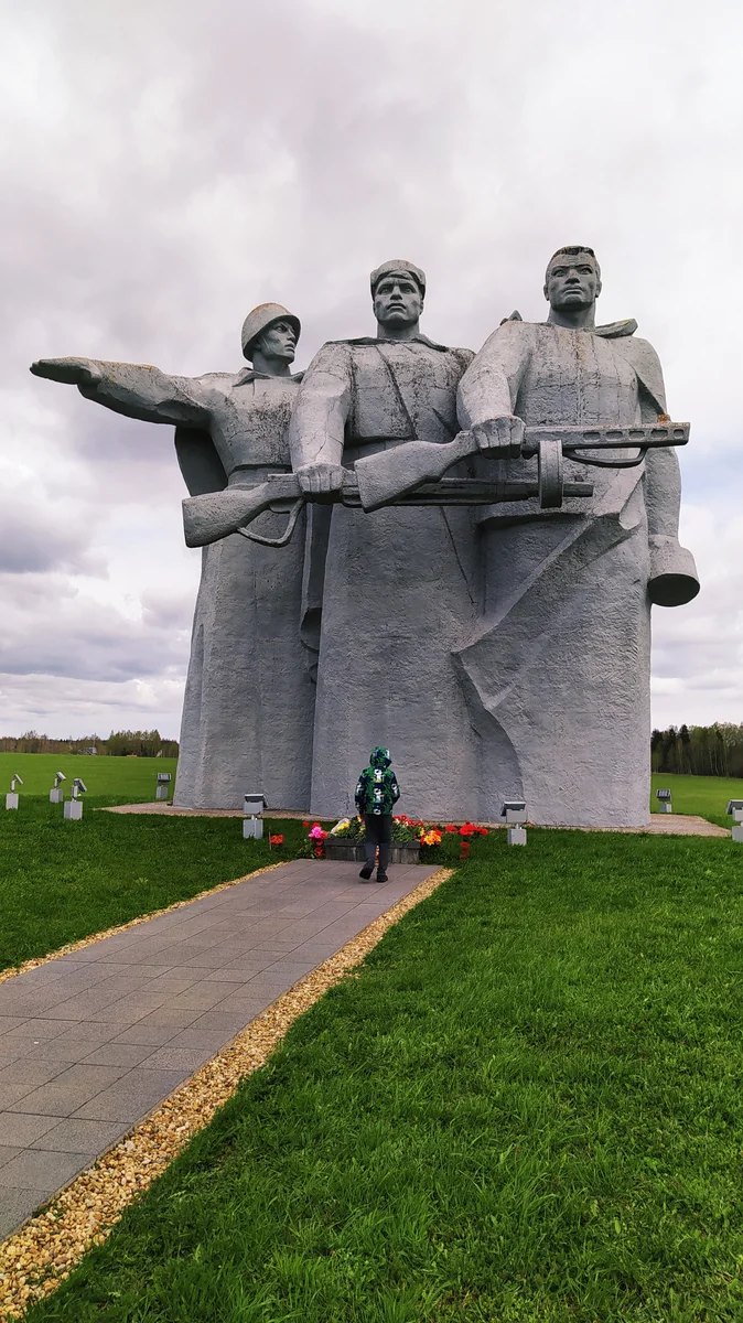 Никто не забыт и ничто не забыто? Состояние памятников и мемориалов  недалеко от моего дома | Игрушка Ёлочная | Дзен