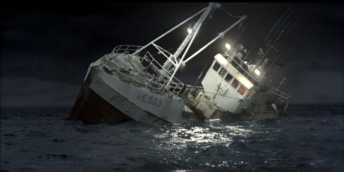 Фильм: «Пучина» (Djúpið). Источник: https://www.kinopoisk.ru/picture/2047180/