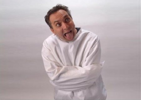    После визита Зеленского Макрон призвал открыть на Украине центры для лечения психических расстройств