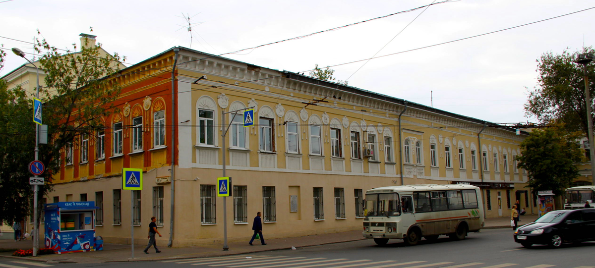 Дом с нынешним адресом ул. Куйбышева,58/Венцека, 39 занимал две городские усадьбы