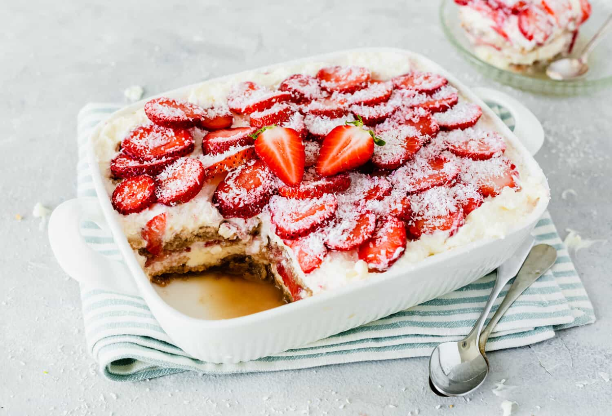 British Strawberry Coconut Cake